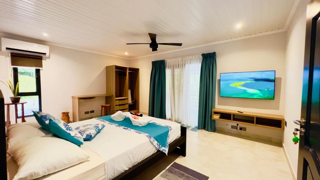 Le Port Guest House Бає-Санта-Анна Екстер'єр фото